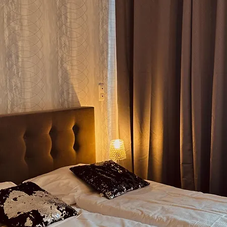 Hotel Six! Eat Work Sleep 2*