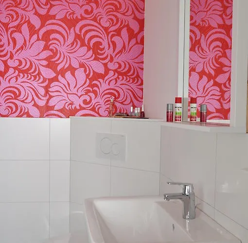 シックス！ イート ワーク スリープ Brühl